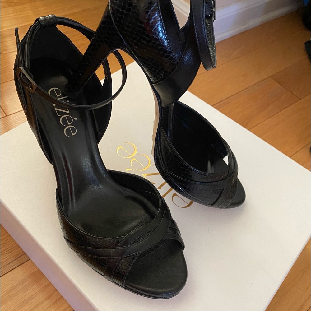 Adriana Sandal by Elizee Size 38 - Picture 10 of 13